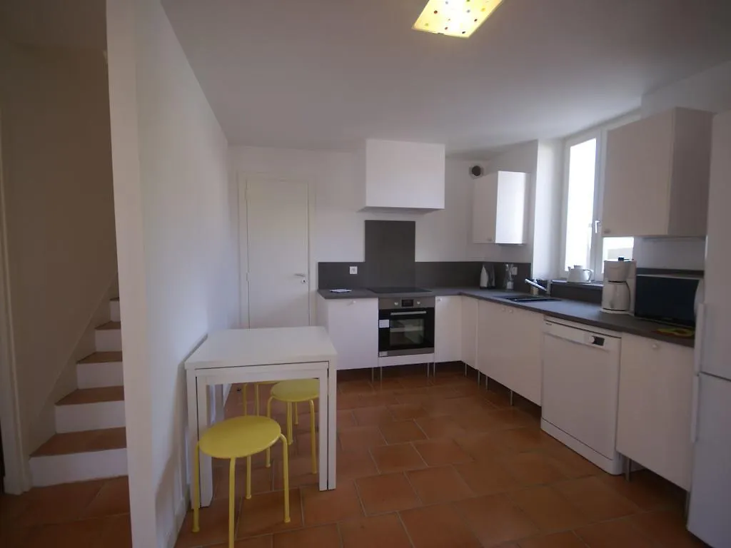 Lavish Holiday Home In Saint Tropez Near Beach