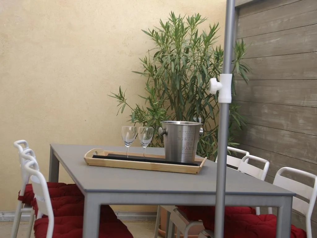 Lavish Holiday Home In Saint Tropez Near Beach 0*, Saint-Tropez